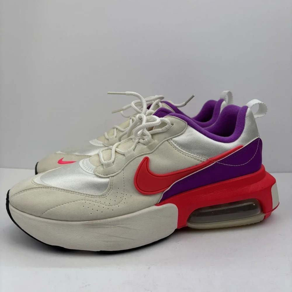 Womens Nike Air‎ Max VeronaVerona White Crimson Purple Size 12 Gym Running Train
